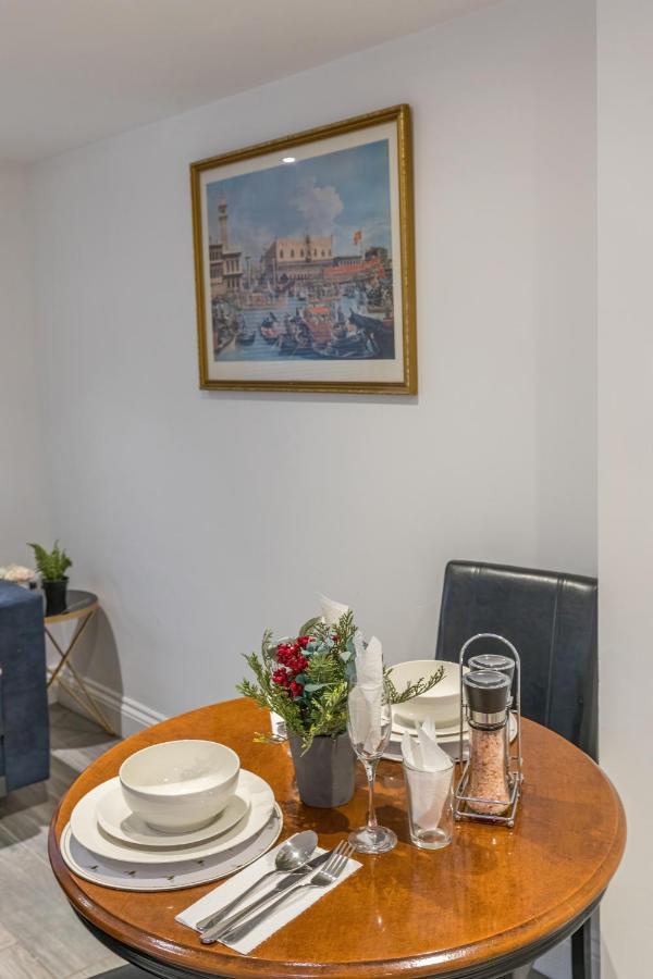 Luxury Hollywood Getaway In The Heart Of The City Hove Esterno foto